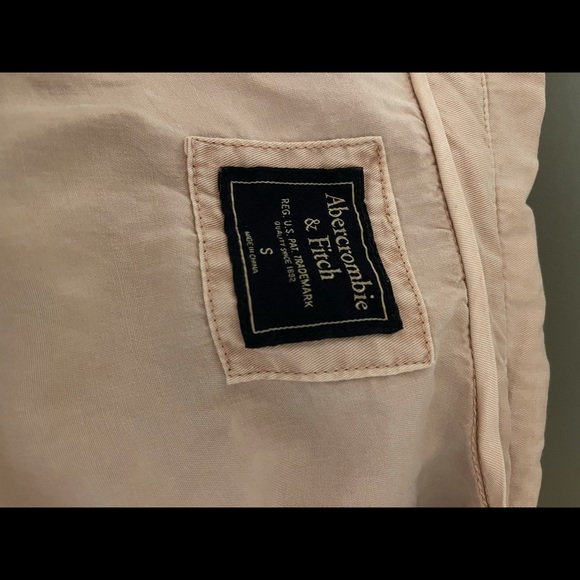 EUC Abercrombie & Fitch Long sleeve button down - Picture 3 of 3